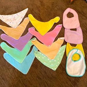 Baby bibs *no stains*